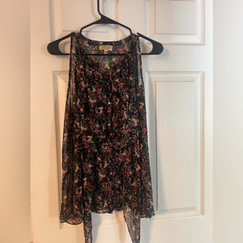 Flowy button up tank with tie in front